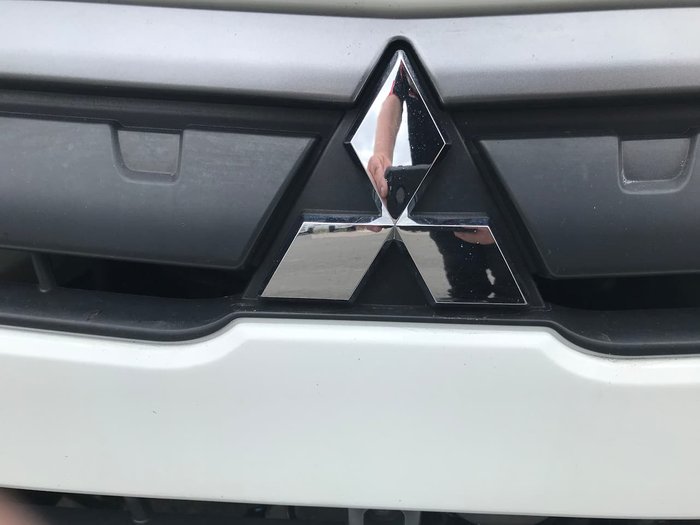 2016 MITSUBISHI CANTER 515 White