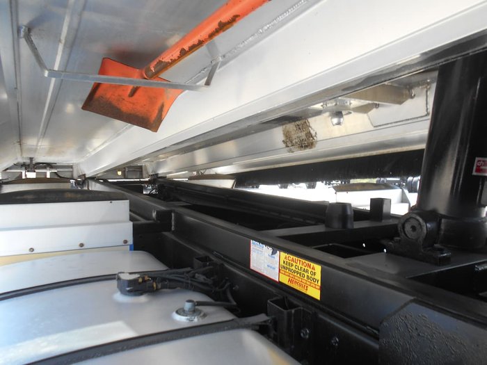 2008 ISUZU GIGA CX2 White