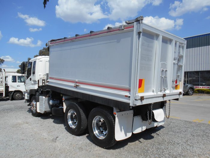 2008 ISUZU GIGA CX2 White