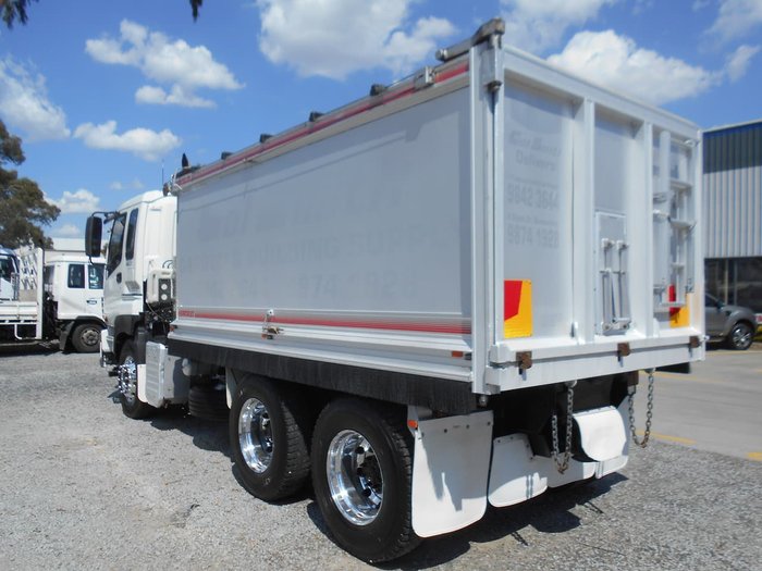 2008 ISUZU GIGA CX2 White