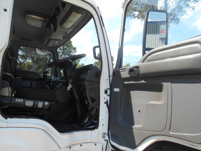 2008 ISUZU GIGA CX2 White