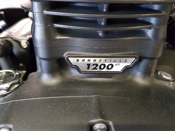 2018 Triumph BONNEVILLE BOBBER BLACK Black