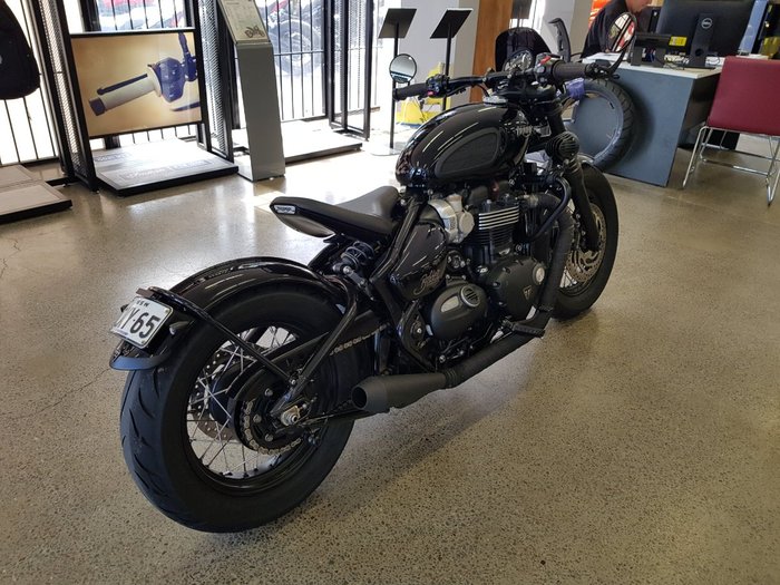 2018 Triumph BONNEVILLE BOBBER BLACK Black