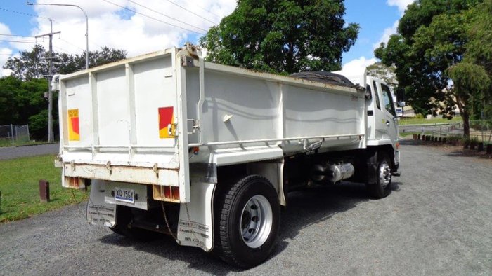 2015 FUSO FM 1627 White