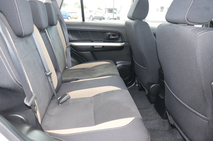 2014 Suzuki Grand Vitara Navigator JB Silver