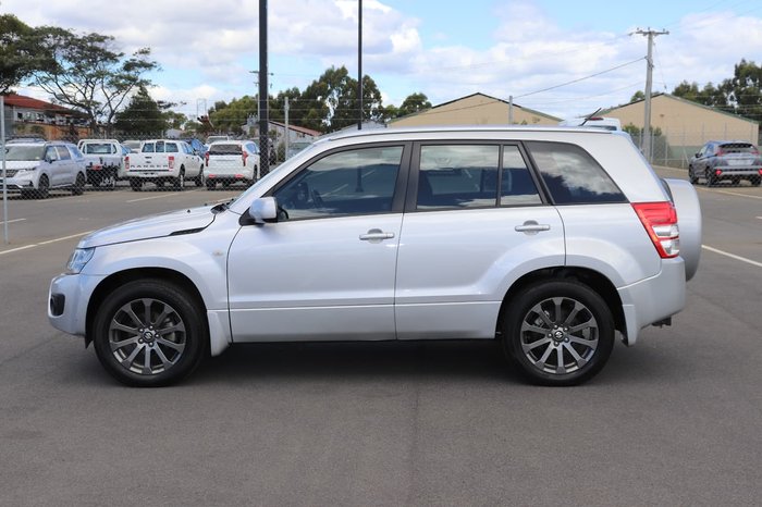 2014 Suzuki Grand Vitara Navigator JB Silver