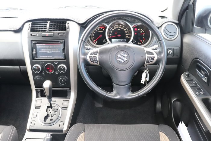 2014 Suzuki Grand Vitara Navigator JB Silver