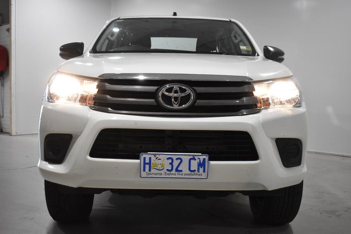 2017 Toyota Hilux SR GUN126R 4X4 Dual Range Glacier White