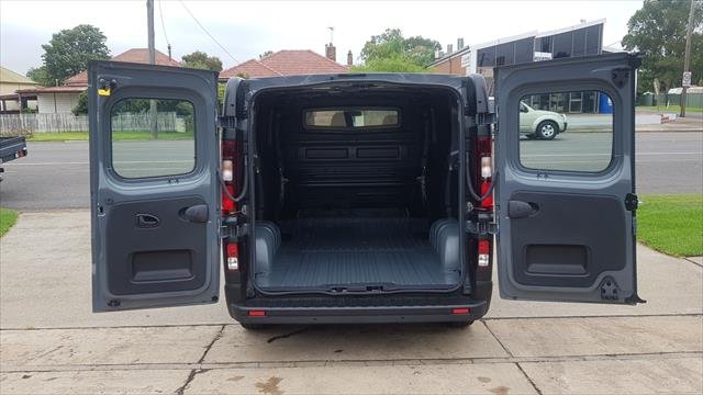 2020 RENAULT TRAFIC PREMIUM TRAFIC SWB Premium 103kw MT Urban Grey - Solid