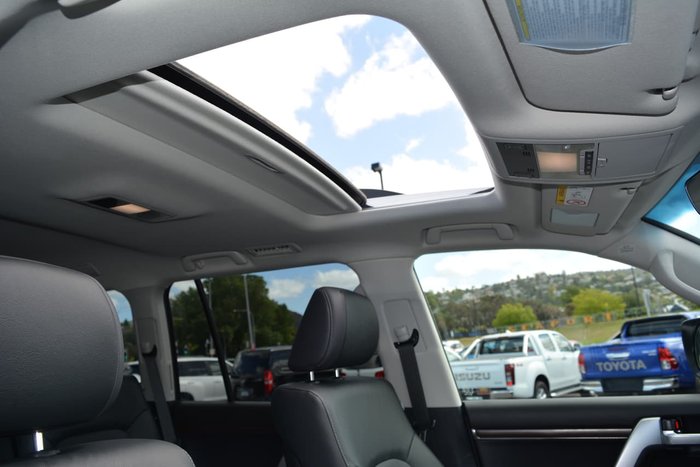 2020 Toyota Landcruiser VX VDJ200R 4X4 Dual Range White