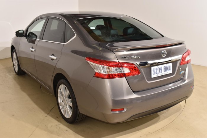 2013 Nissan Pulsar Ti B17 Brown