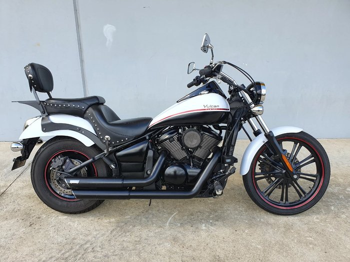 2012 Kawasaki VULCAN 900 (VN900) CLASSIC White