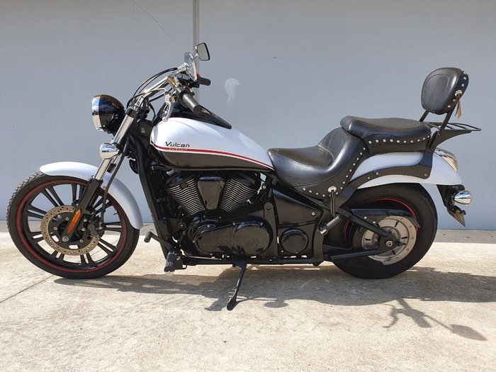 2012 Kawasaki VULCAN 900 (VN900) CLASSIC White