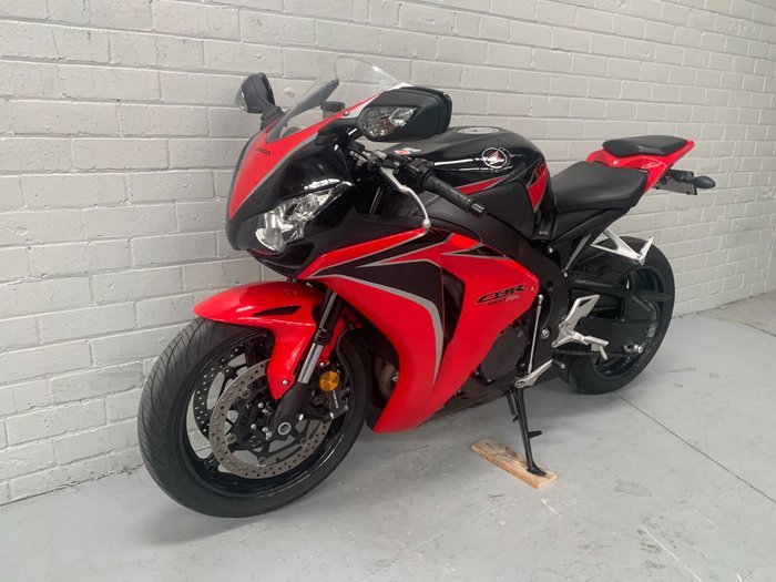 2010 Honda CBR1000RR (FIREBLADE)