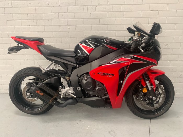 2010 Honda CBR1000RR (FIREBLADE)