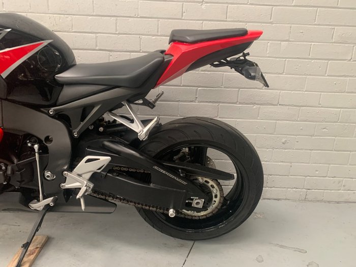 2010 Honda CBR1000RR (FIREBLADE)