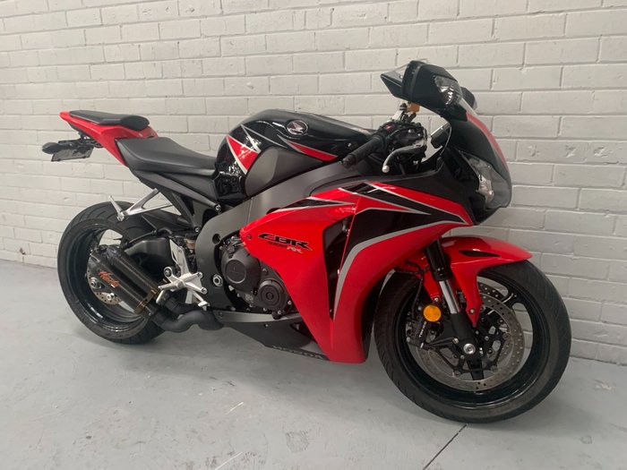 2010 Honda CBR1000RR (FIREBLADE)