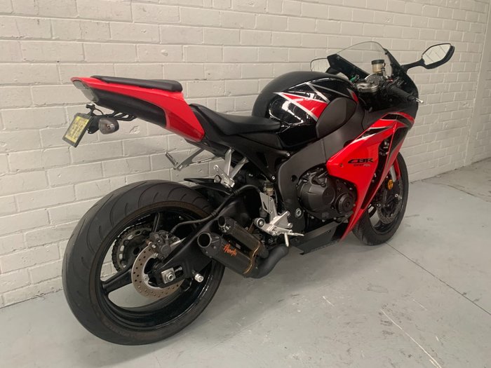 2010 Honda CBR1000RR (FIREBLADE)