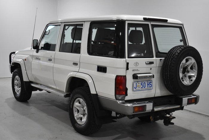 2017 Toyota Landcruiser GXL VDJ76R 4X4 Dual Range French Vanilla