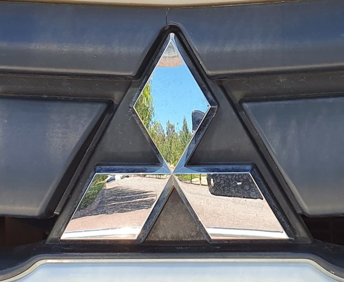 2016 FUSO FG CANTER WHITE