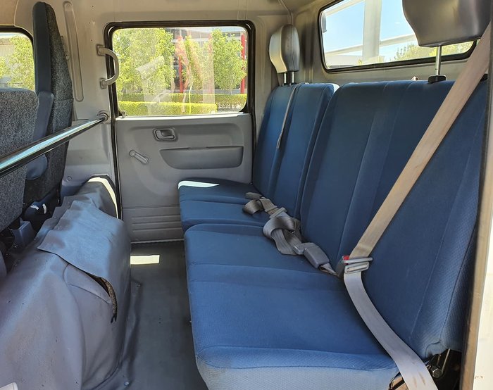 2016 FUSO FG CANTER WHITE