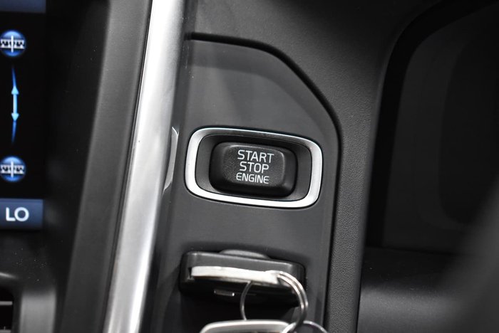 2013 Volvo XC60 D5 R-Design MY13 Four Wheel Drive Black Sapphire