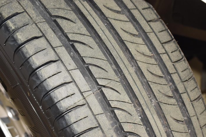 2011 Holden Commodore Omega VE Series II Heron White