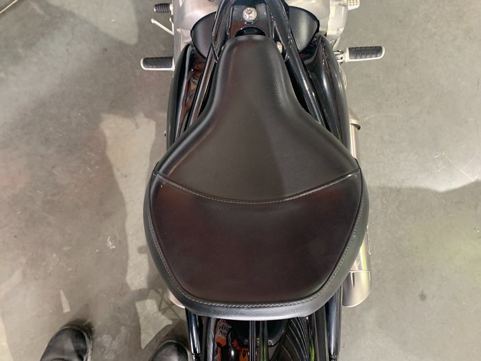 2017 Triumph BONNEVILLE BOBBER Green