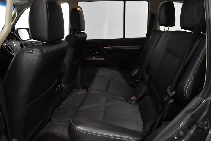 2015 Mitsubishi Pajero GLS NX MY16 4X4 Dual Range Graphite Grey