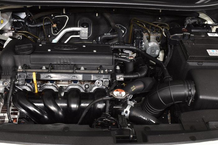 2014 Kia Rio S UB MY14 Clear White