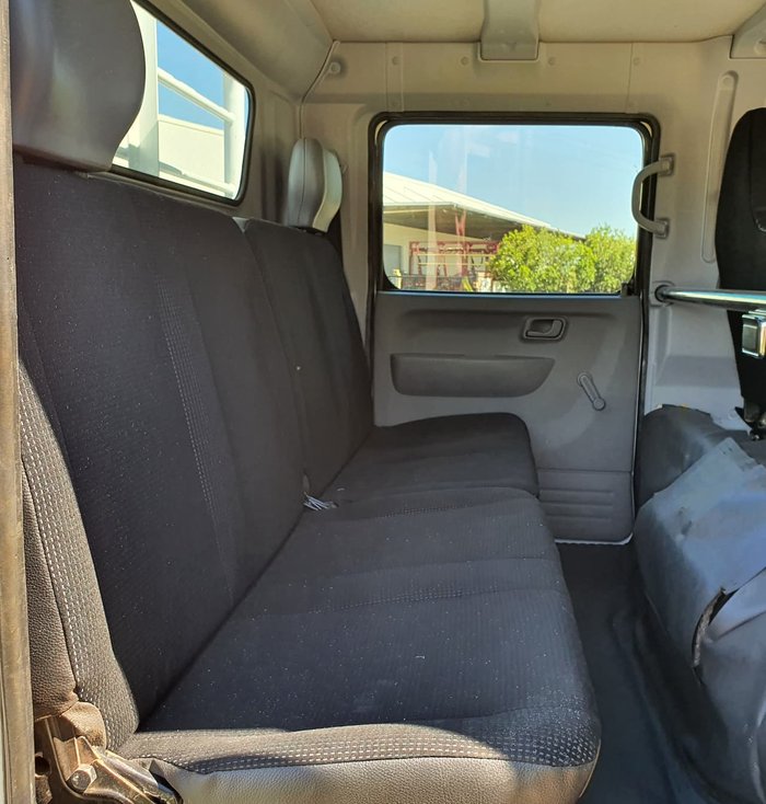 2017 FUSO FG CANTER WHITE