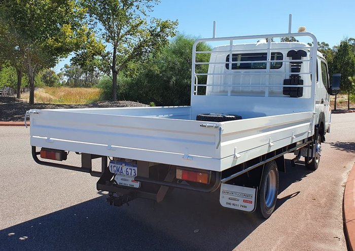 2017 FUSO FG CANTER WHITE