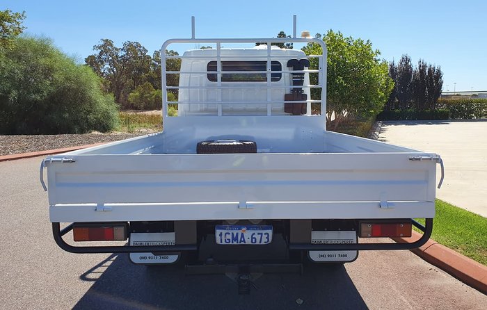 2017 FUSO FG CANTER WHITE