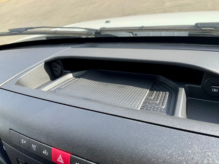 2020 IVECO 35S17A8V16 White