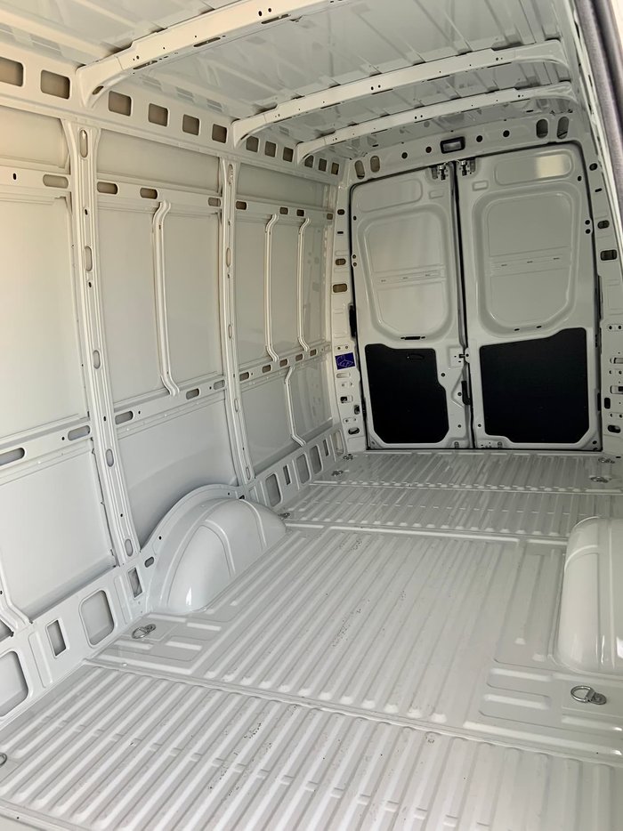 2020 IVECO 35S17A8V16 White