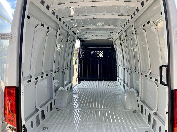 2020 IVECO 35S17A8V16 White