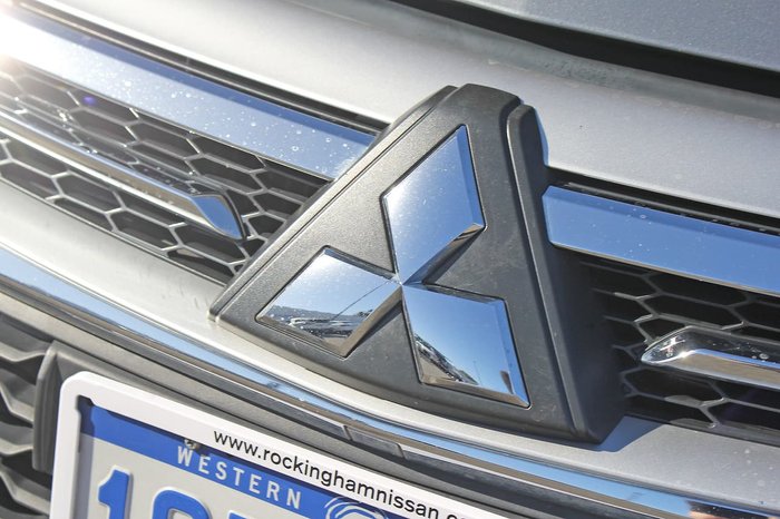 2016 Mitsubishi Pajero Sport GLS QE MY16 4X4 Dual Range Grey