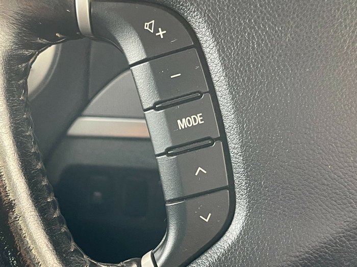 2015 Mitsubishi Pajero