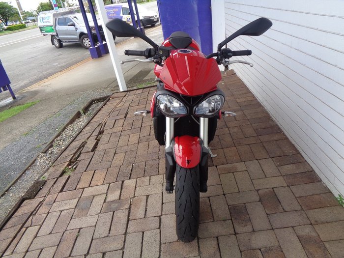 2019 Triumph STREET TRIPLE S 660 LAMS RED
