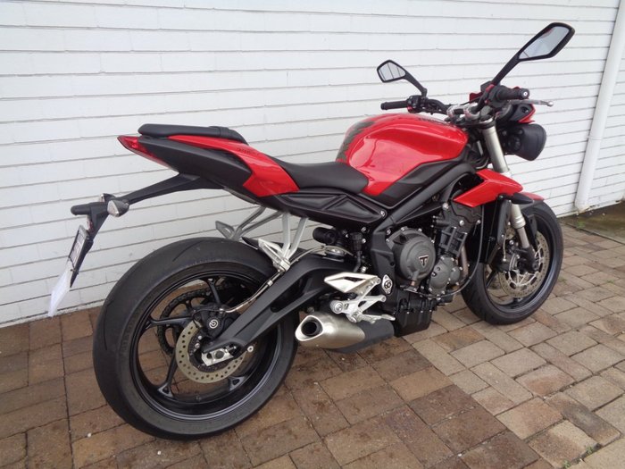 2019 Triumph STREET TRIPLE S 660 LAMS RED
