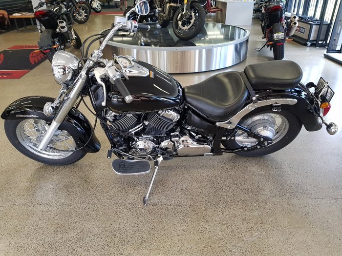 2018 Yamaha XVS650 V-STAR CUSTOM Black