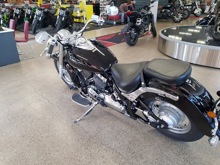 2018 Yamaha XVS650 V-STAR CUSTOM Black