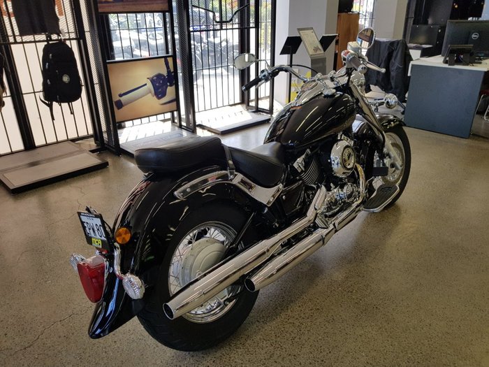 2018 Yamaha XVS650 V-STAR CUSTOM Black