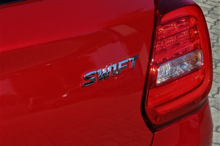 2019 Suzuki Swift GL Navigator AZ Red