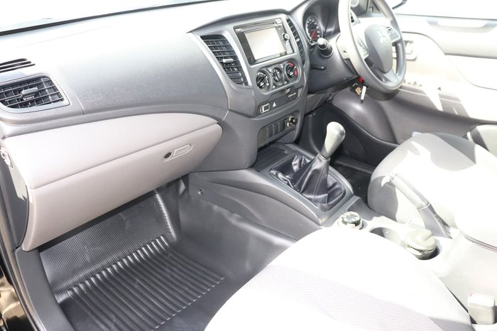 2017 Mitsubishi Triton GLX MQ MY17 4X4 Dual Range Black