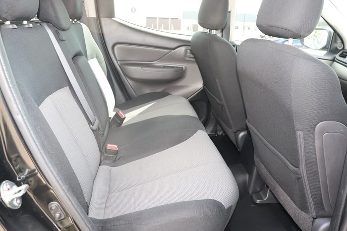 2017 Mitsubishi Triton GLX MQ MY17 4X4 Dual Range Black