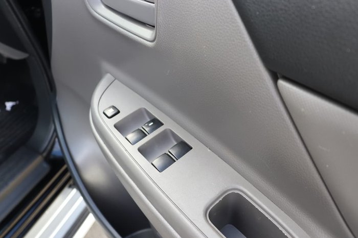 2017 Mitsubishi Triton GLX MQ MY17 4X4 Dual Range Black