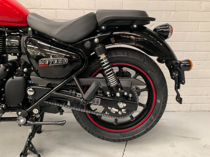 2021 Royal Enfield 2021 Royal Enfield 350CC METEOR 350 FIREBALL ABS ROAD Red