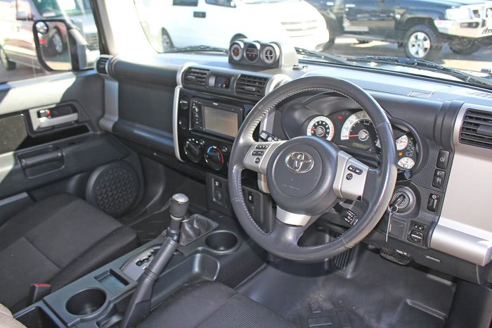 2013 Toyota FJ Cruiser GSJ15R 4X4 Dual Range Black