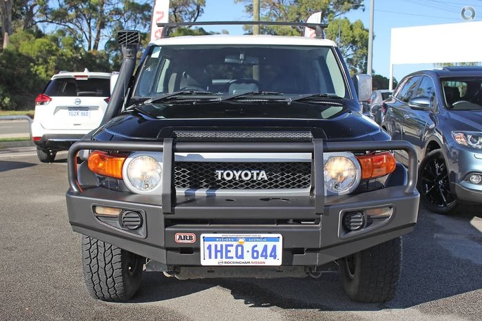 2013 Toyota FJ Cruiser GSJ15R 4X4 Dual Range Black